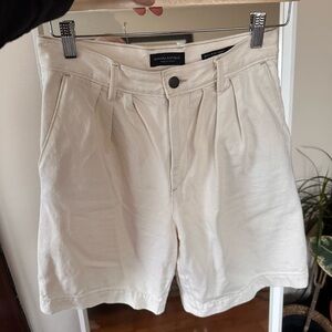 Banana Republic Women's Light Tan Shorts